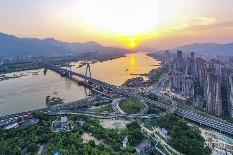 福州閩侯二橋為濱江新城添靚麗風景